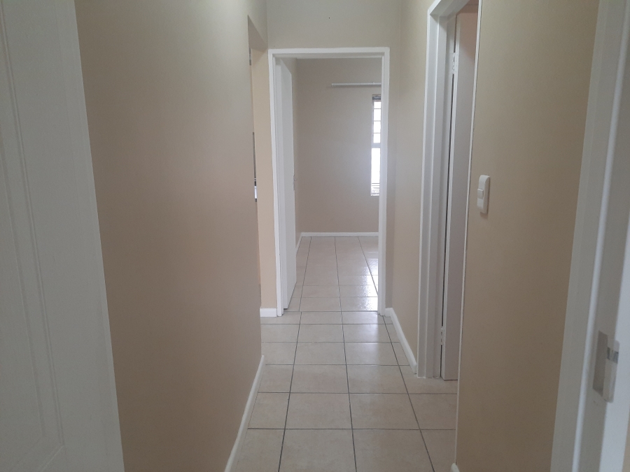 To Let 2 Bedroom Property for Rent in Protea Heights Western Cape